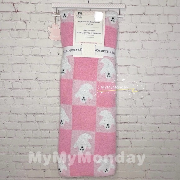 Cupcakes And Cashmere Pink Ghost Blanket - Picture 2 of 3